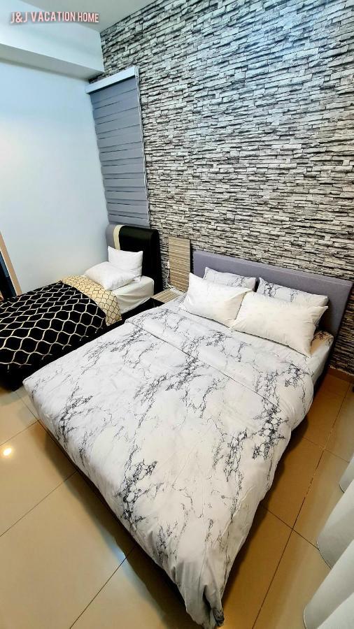 J&J Vacation Home@Novo8 Residence Kampong Tambak المظهر الخارجي الصورة